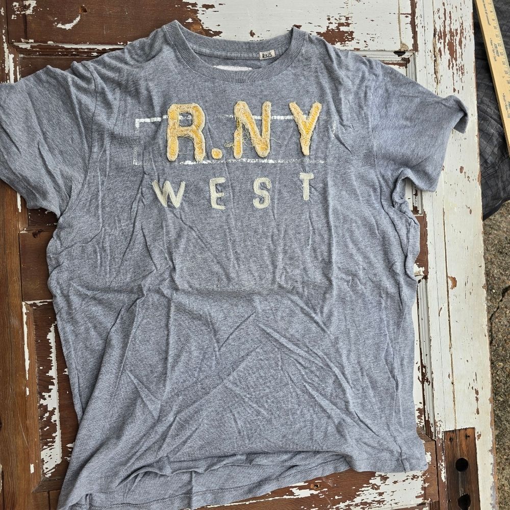 Ruehl No 925 RNY West Logo T Shirt XXL Gray Y2K Abercrombie
